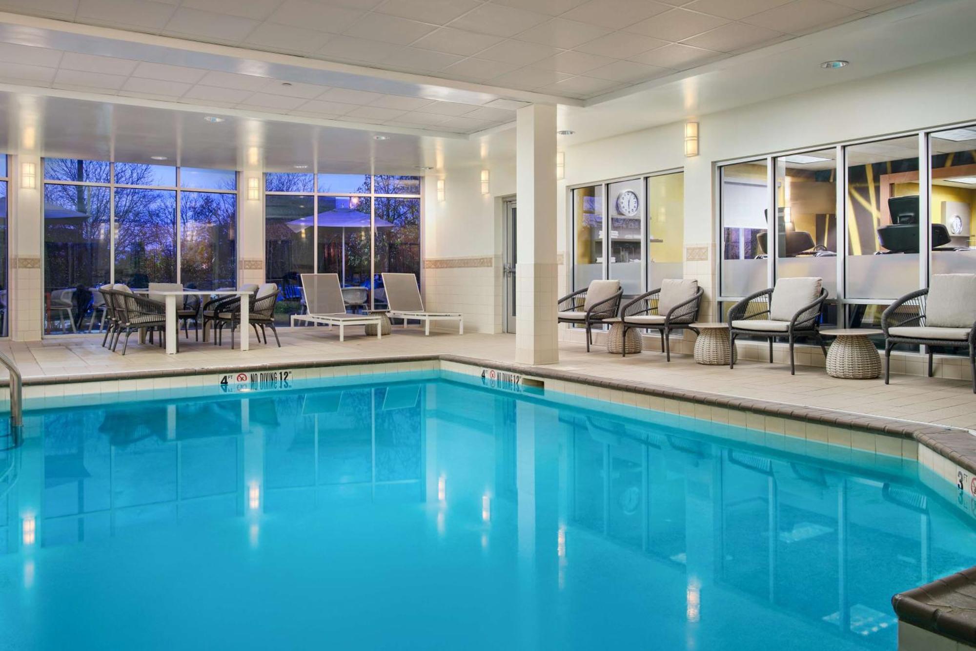 Hilton Garden Inn Schaumburg Exterior foto